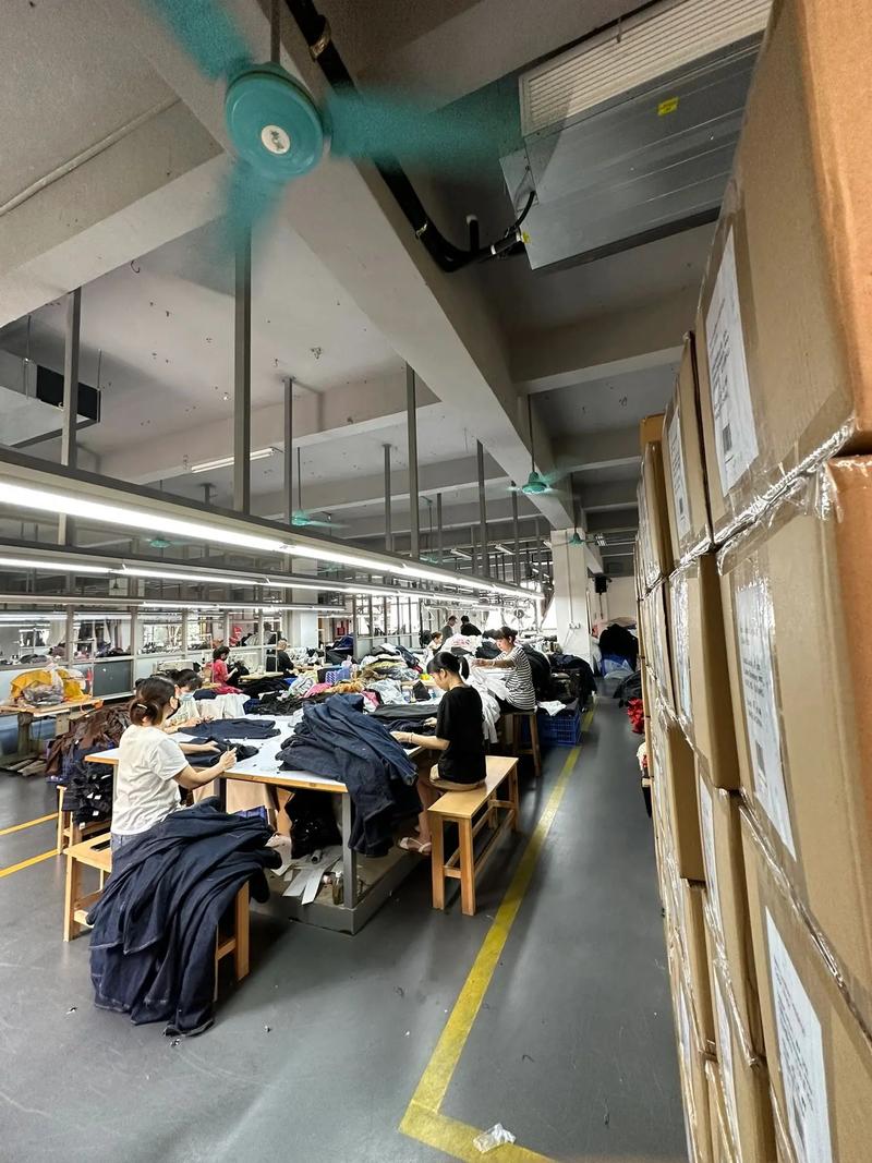 東莞服裝廠全品類可接｜從設(shè)計(jì)到出貨，完整供應(yīng)鏈支持你的服裝品牌夢想